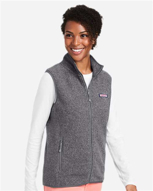 vineyard vines O001412 Women's Harbor Fleece Vest - Charcoal Heather - model side