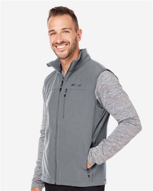 Marmot M16078 Men's Tempo Vest - Cinder - model side
