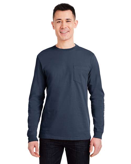 vineyard vines V021214 Unisex Long Sleeve Pocket T-Shirt - Blue Blazer/ White Cap - model front