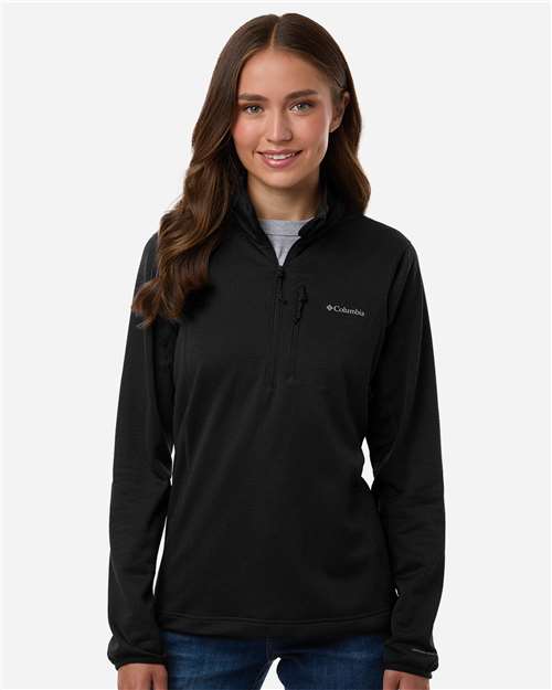 Columbia 213624 Women's Essential Hike Grid Fleece Half-Zip Pullover - Black - model front
