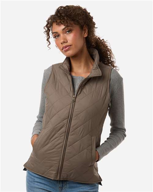 Weatherproof W207359 Women's Vintage Diamond Quilted Vest - Driftwood - model front