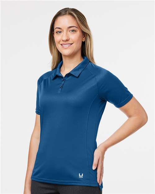 HUK H612L03 Women’s LoPro Solid Performance Polo - Set Sail - model side