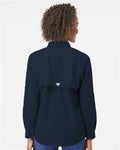 Columbia 212474 Women's PFG Bahama Shirt - Collegiate Navy - model back