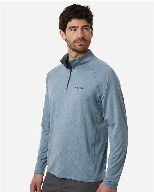 HUK H1200715 Men's Airweight Heather Quarter-Zip Pullover - Silverblue Heather - model side