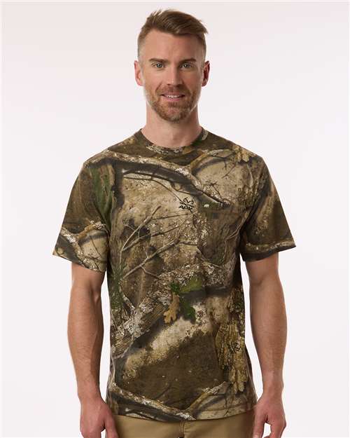 Berne Apparel BSM38 Men's Lightweight Performance Pocket T-Shirt - Realtree Apx - model front