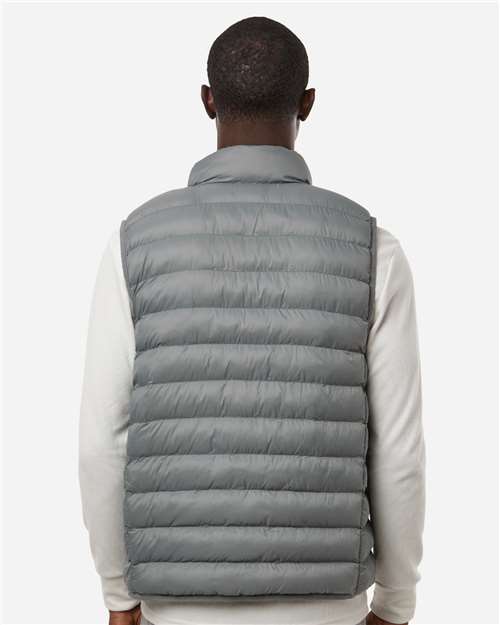 Weatherproof 26717 Men's Lightweight Poly-filled Packable Vest - Chelsea Grey - model back