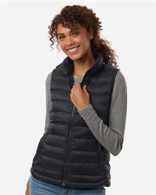 Weatherproof W26717 Women's Lightweight Poly-filled Packable Vest - Black - model front