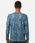 HUK H12L0017 Men's Lopro Running Lakes Long Sleeve T-Shirt - Titanium Blue - model back
