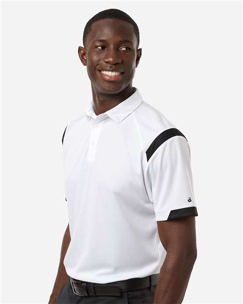 Badger 3350 Unisex On the Rise Polo - White/ Black - model side