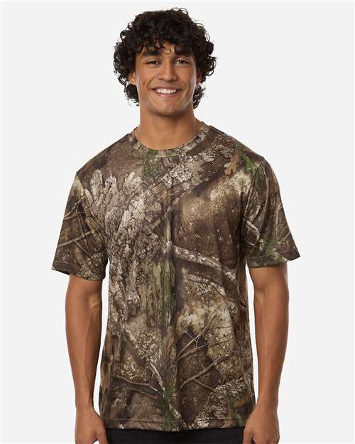 RealTree RT2101 Unisex Realtree Poly Performance T-Shirt - Camo - model front