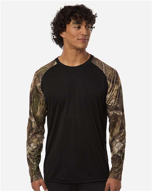 RealTree RT3104 Unisex Realtree Performance Colorblocked Long Sleeve T-Shirt - Camo/ Black - model front