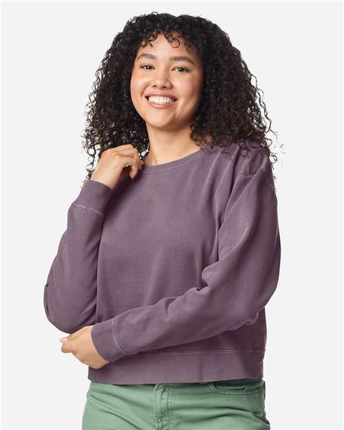 Comfort Colors 1566L Women's Garment-Dyed Mid-Length Crewneck Sweatshirt - Dusk - model front