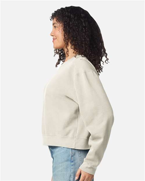 Comfort Colors 1566L Women's Garment-Dyed Mid-Length Crewneck Sweatshirt - Ivory - model side