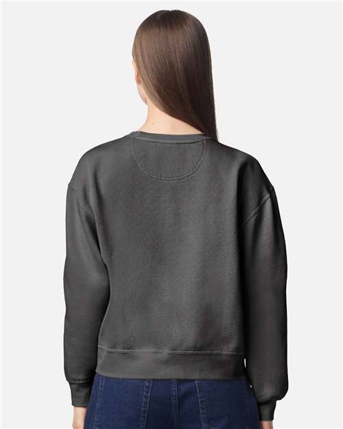 Comfort Colors 1566L Women's Garment-Dyed Mid-Length Crewneck Sweatshirt - Pepper - model back