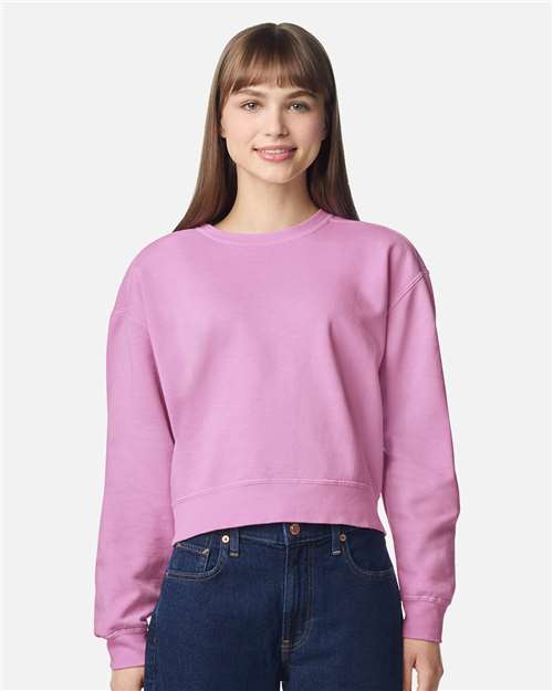 Comfort Colors 1566L Women's Garment-Dyed Mid-Length Crewneck Sweatshirt - Rose Quartz - model front