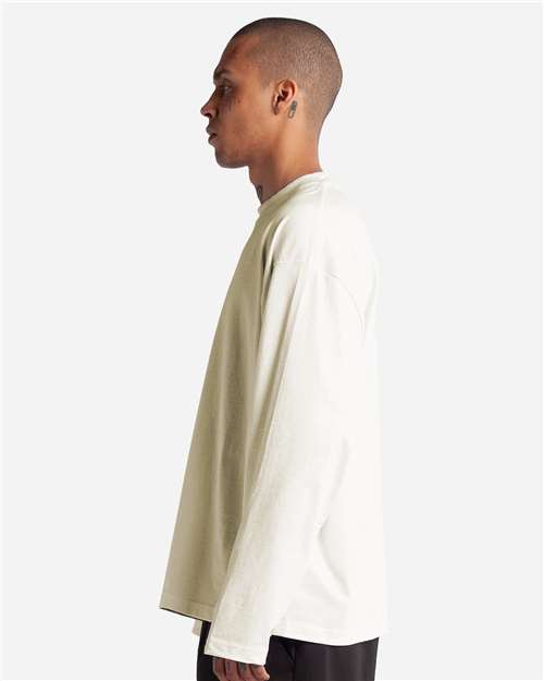 Shaka Wear SHMOL Unisex Max Heavyweight Oversized Long Sleeve T-Shirt - Off white - model side
