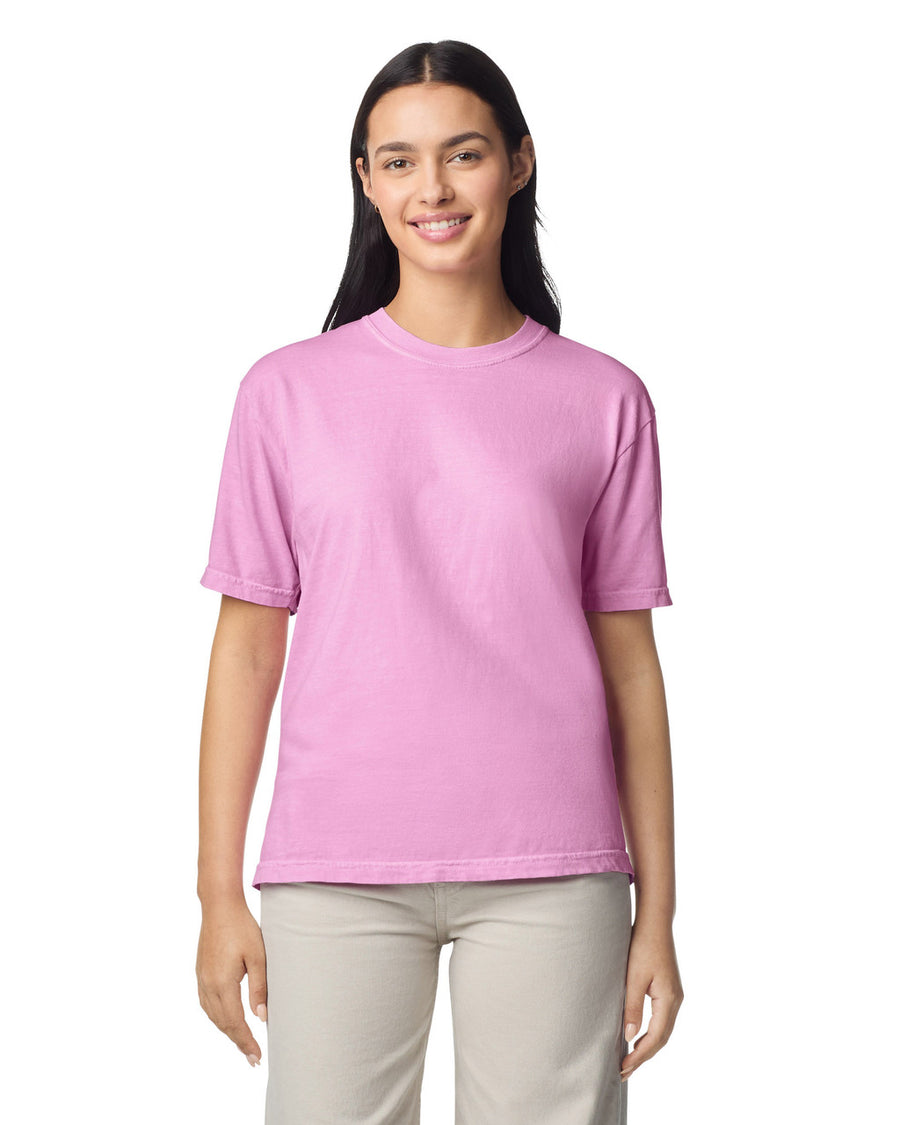 Comfort Colors C1717 Garment-Dyed Heavyweight T-Shirt - Rose Quartz - model front