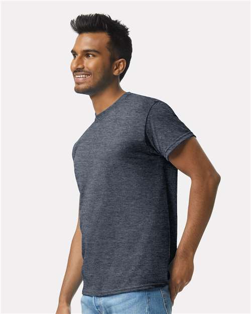 Gildan 2000 Ultra Cotton T-Shirt - Heather Navy - model side