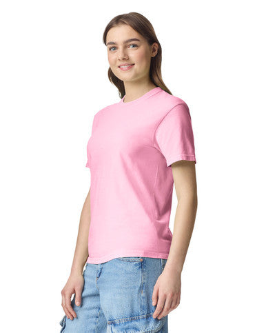 Comfort Colors C1717 Garment-Dyed Heavyweight T-Shirt - Blossom - model side