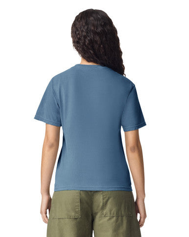 Comfort Colors C1717 Garment-Dyed Heavyweight T-Shirt - Blue Jean - model side