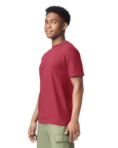 Comfort Colors C1717 Garment-Dyed Heavyweight T-Shirt - Chili - model side