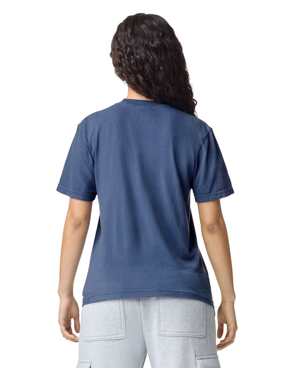 Comfort Colors C1717 Garment-Dyed Heavyweight T-Shirt - China Blue - model side