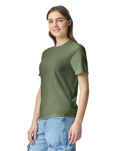 Comfort Colors C1717 Garment-Dyed Heavyweight T-Shirt - Hemp - model side