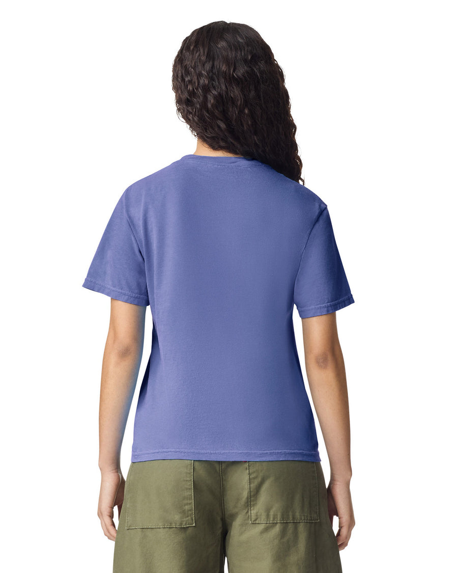 Comfort Colors C1717 Garment-Dyed Heavyweight T-Shirt - Periwinkle - model side