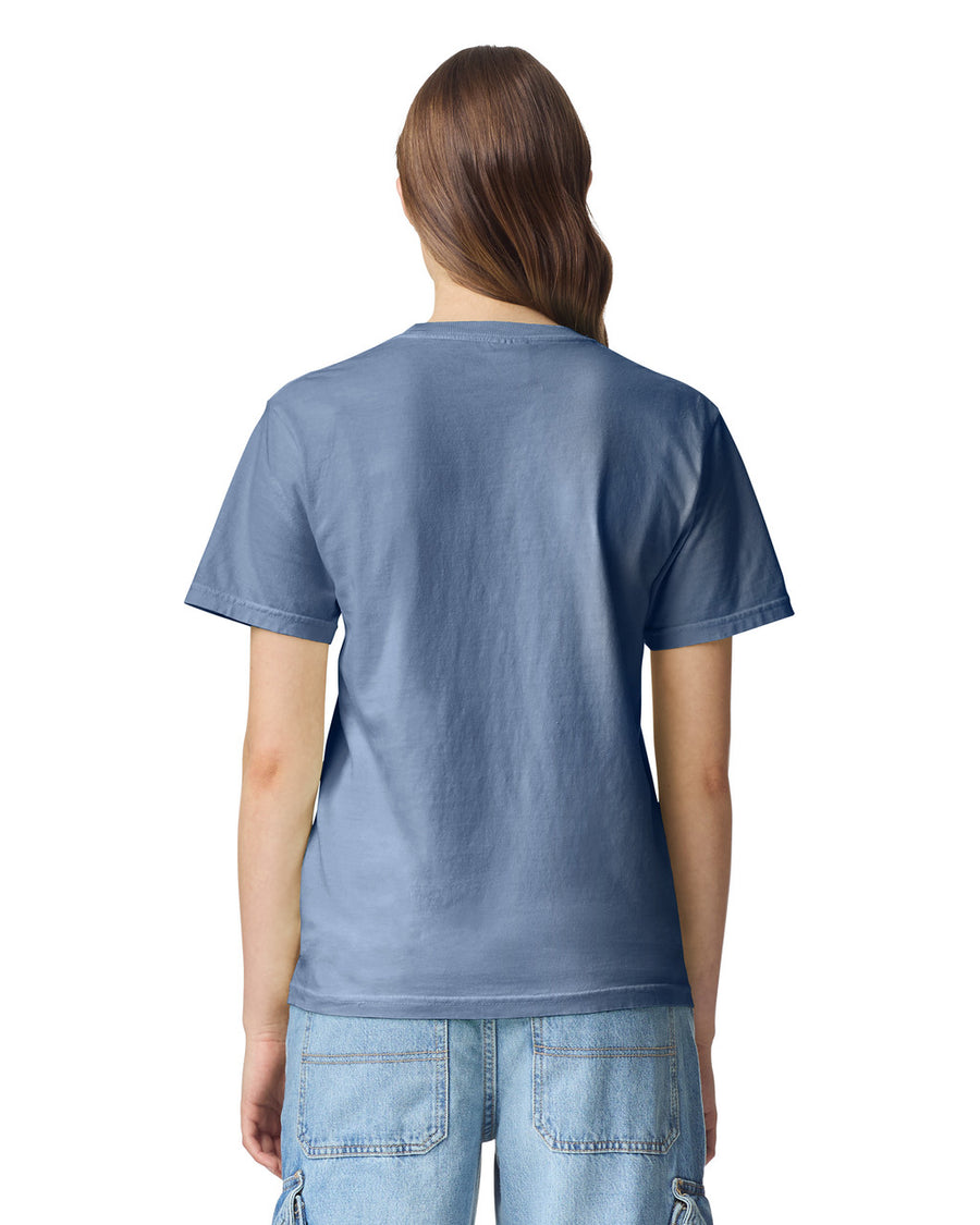 Comfort Colors C1717 Garment-Dyed Heavyweight T-Shirt - Washed Denim - model side