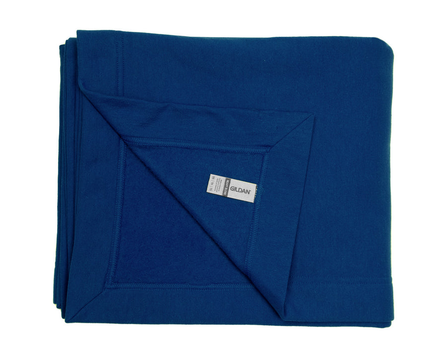 Gildan 18900 Heavy Blend Fleece Stadium Blanket - Navy - model front