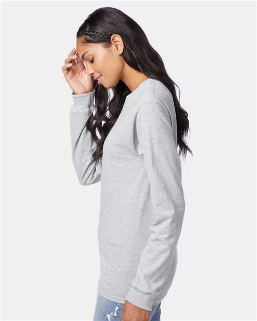 Hanes 5586 Authentic Long Sleeve T-Shirt - Ash - model side