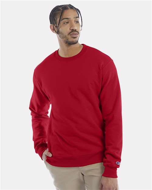 Champion S600 Powerblend Crewneck Sweatshirt - Scarlet - model front