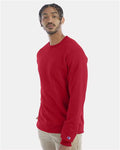 Champion S600 Powerblend Crewneck Sweatshirt - Scarlet - model side