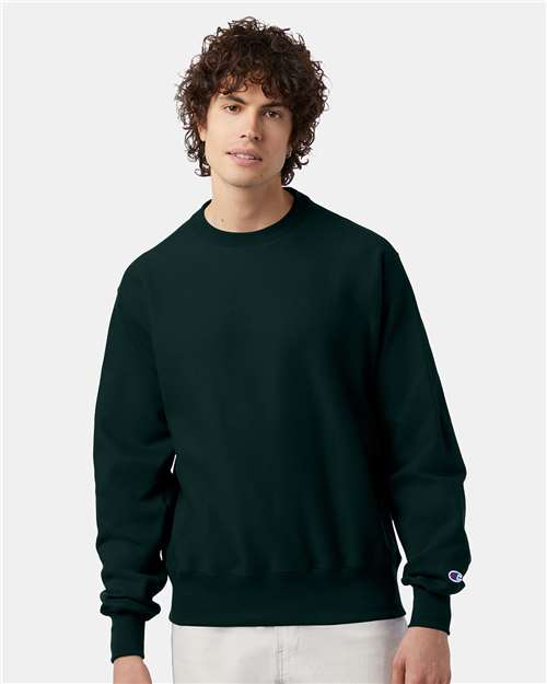 Champion S149 Unisex Reverse Weave Crewneck Sweatshirt - Dark Green - model front