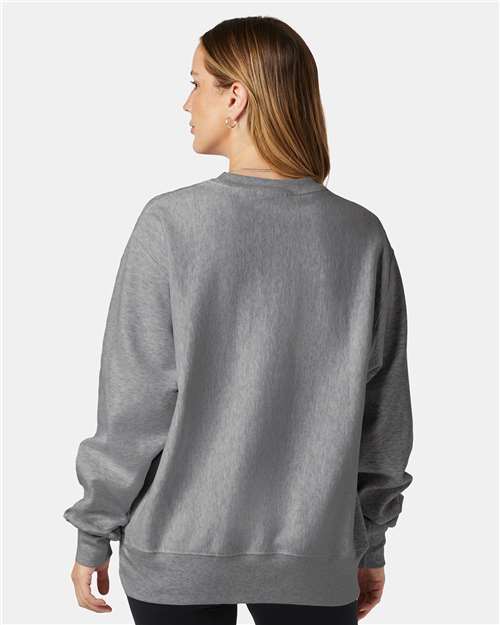 Champion S149 Unisex Reverse Weave Crewneck Sweatshirt - Oxford Grey - model back