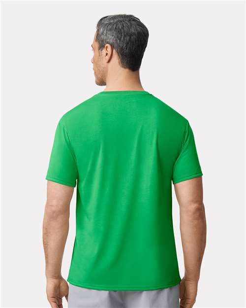 Gildan 42000 Performance T-Shirt - Irish Green - model back