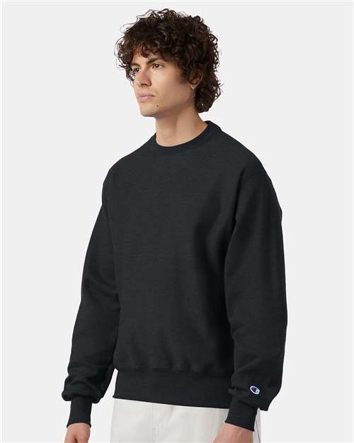 Champion S149 Unisex Reverse Weave Crewneck Sweatshirt - Charcoal Heather - model side