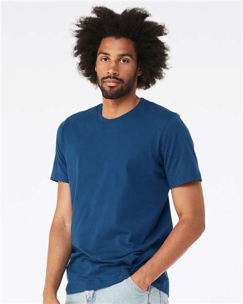 Bella+Canvas 3001 Unisex Jersey Short Sleeve Tee - Cool Blue - model side