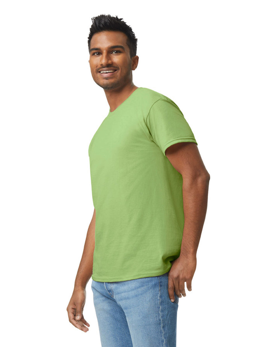 Gildan G500 Heavy Cotton T-Shirt - Kiwi - model side