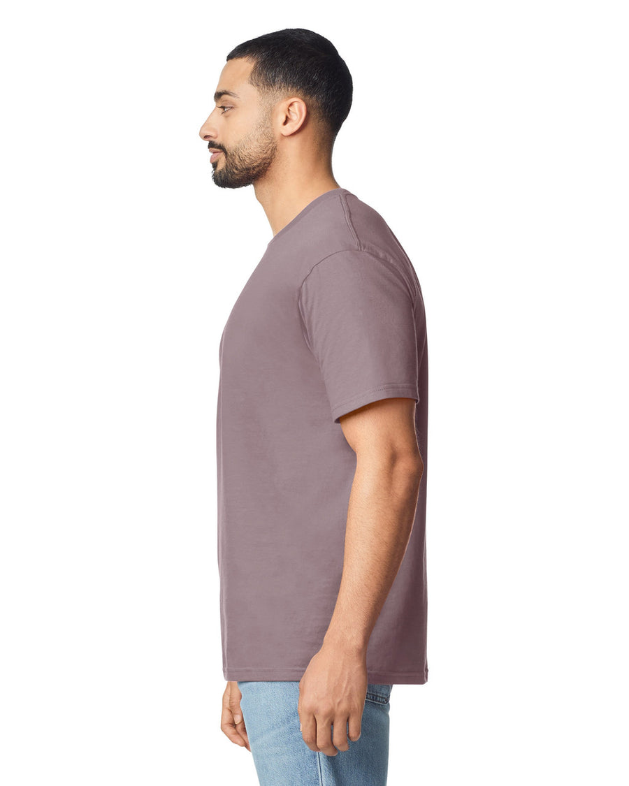 Gildan G640 Softstyle T-Shirt - Paragon - model side