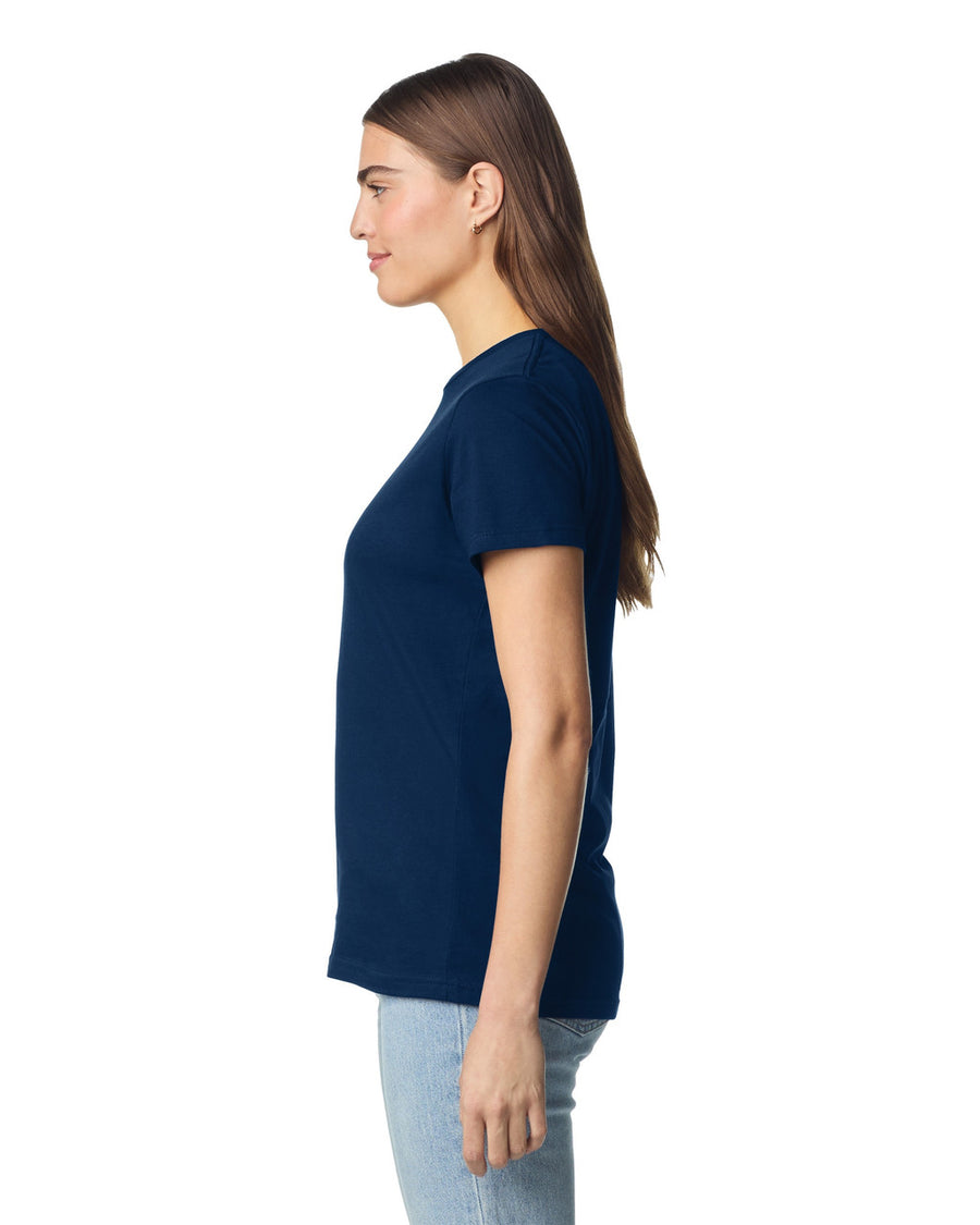 Gildan 64000L Women's Softstyle T-Shirt - Navy - model side