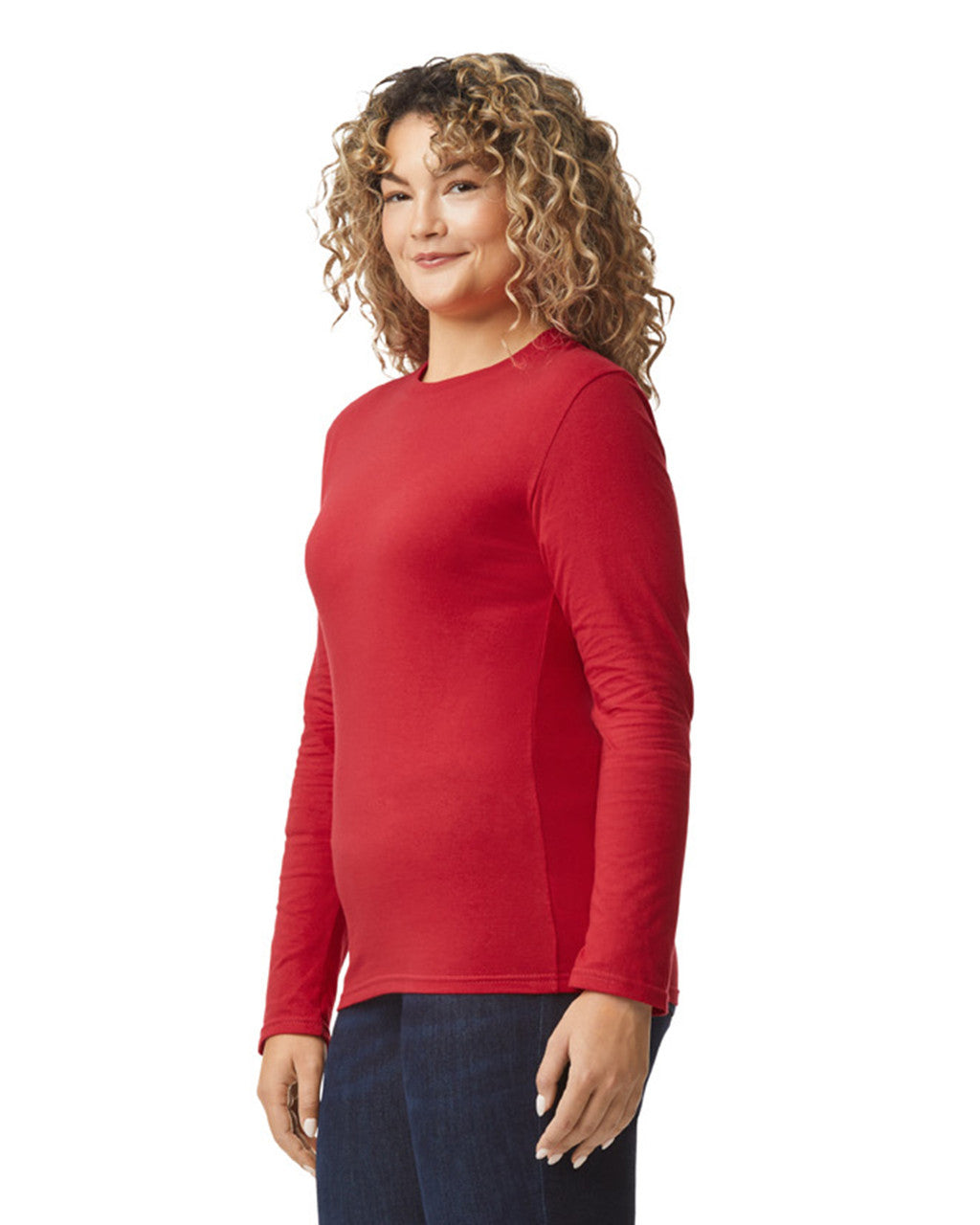 Gildan 64400 Unisex Softstyle Long Sleeve T-Shirt - Cherry Red - model side