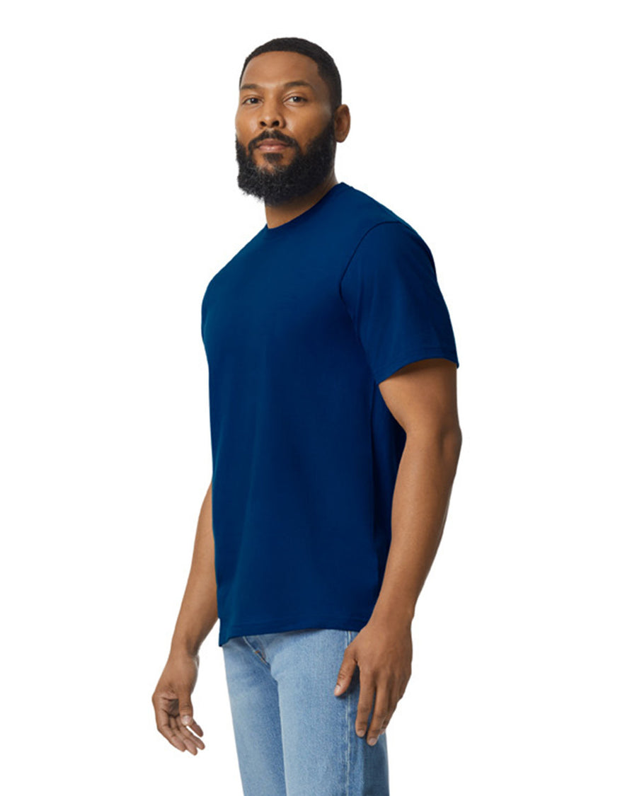 Gildan 65000 Unisex Softstyle Midweight T-Shirt - Navy - model side