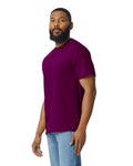 Gildan 65000 Unisex Softstyle Midweight T-Shirt - Maroon - model side