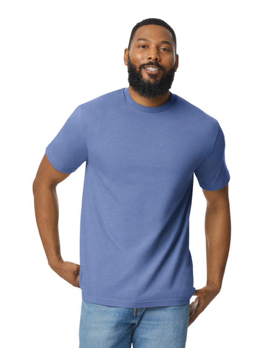 Gildan 65000 Unisex Softstyle Midweight T-Shirt - Violet - model front