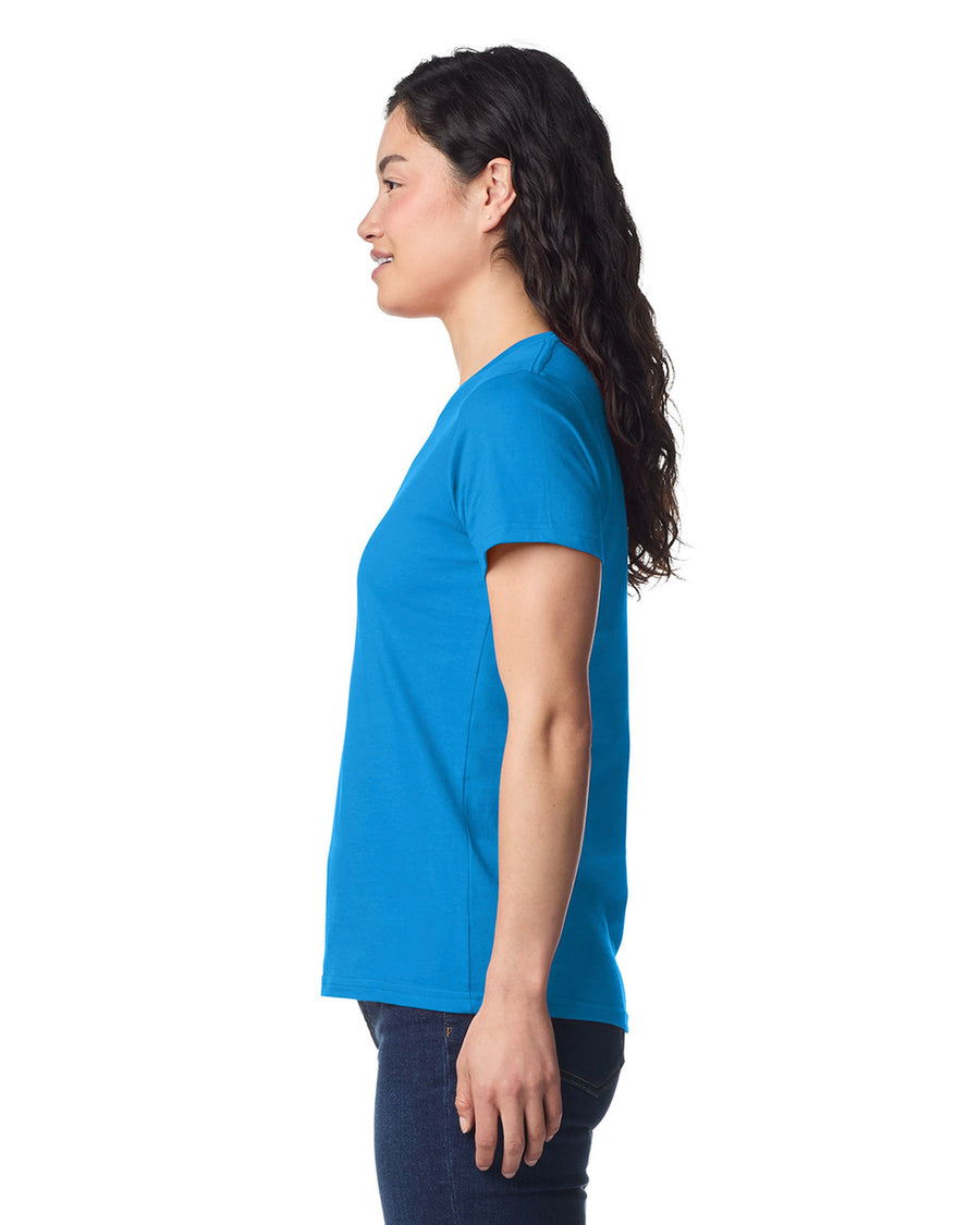 Gildan 65000L Women's Softstyle Midweight T-Shirt - Sapphire - model side