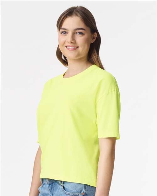 Comfort Colors 3023CL Women's Garment-Dyed Heavyweight Boxy T-Shirt - Neon Lemon - model side