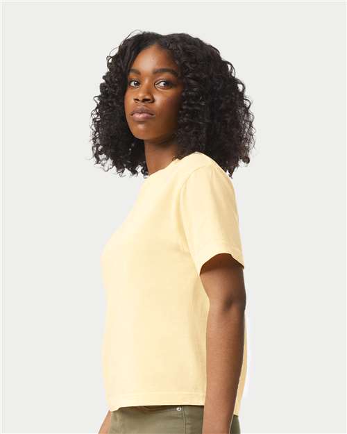 Comfort Colors 3023CL Women's Garment-Dyed Heavyweight Boxy T-Shirt - Butter - model side
