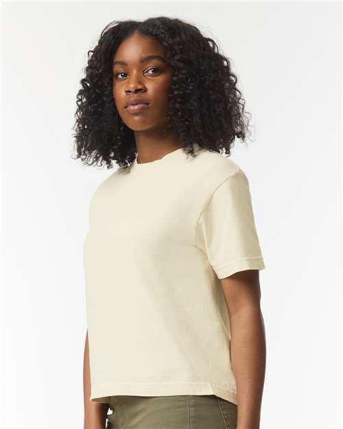 Comfort Colors 3023CL Women's Garment-Dyed Heavyweight Boxy T-Shirt - Ivory - model side