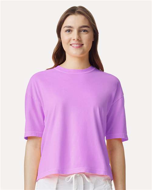 Comfort Colors 3023CL Women's Garment-Dyed Heavyweight Boxy T-Shirt - Neon Violet - model front